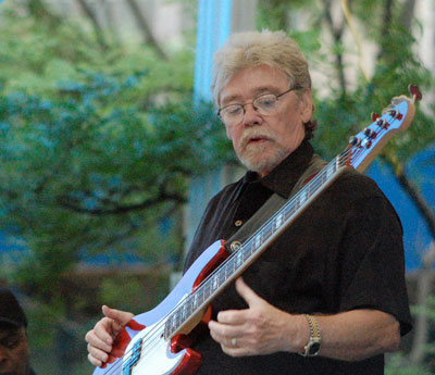 Donald "Duck" Dunn (1941 to 2012), June 13, 2007 (photo by Ken Ficara - Creative Commons some rights reserved)