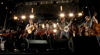 Mumford Austin 1 Mumford and Sons with Austin High School Marching Band (photo stills copyright S2BN Holdings)