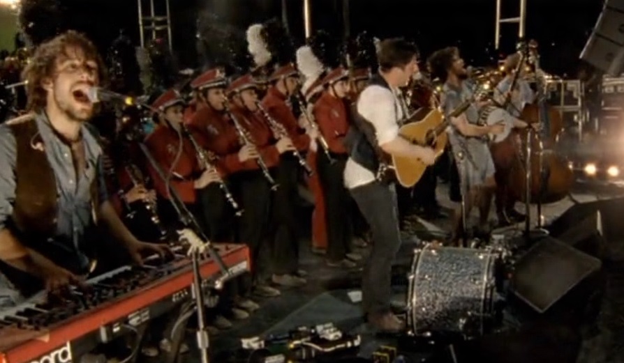 Mumford Austin 2 Mumford and Sons performing with the Austin High School Marching Band in Big Easy Express (photo stills copyright S2BN Holdings)